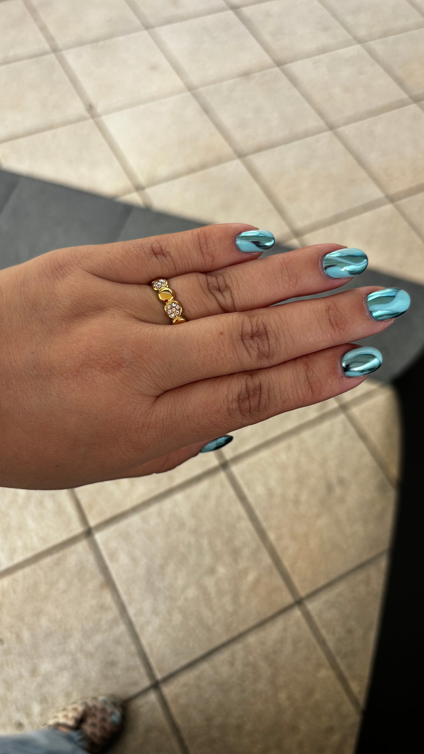 Gold + shine ring