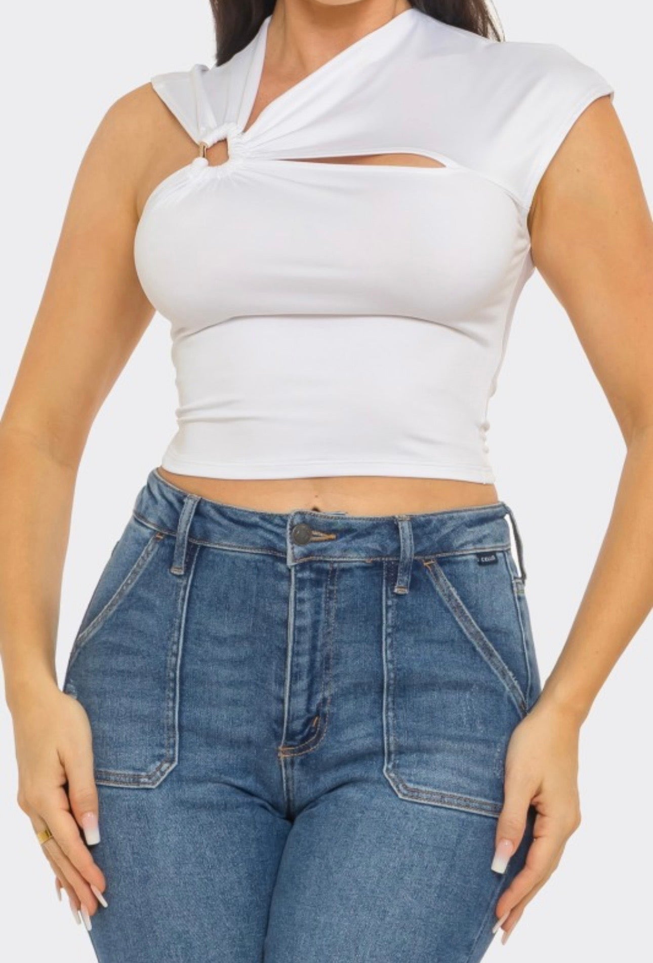 Asymmetric basic top