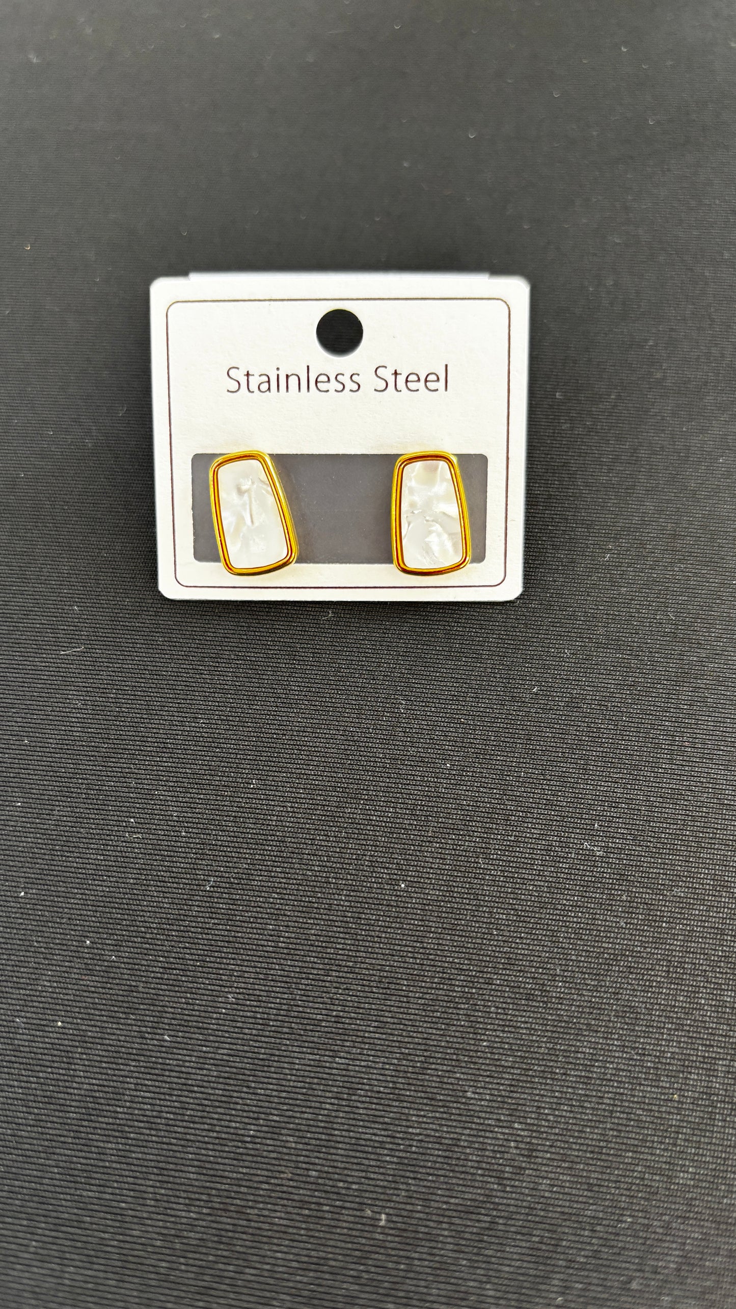 Sim-golf earring