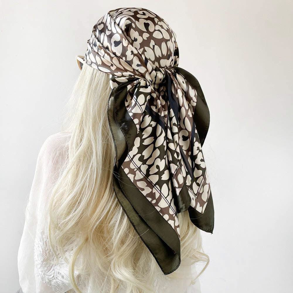 Leopard scarf