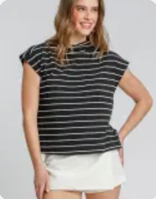 B/W stripe top
