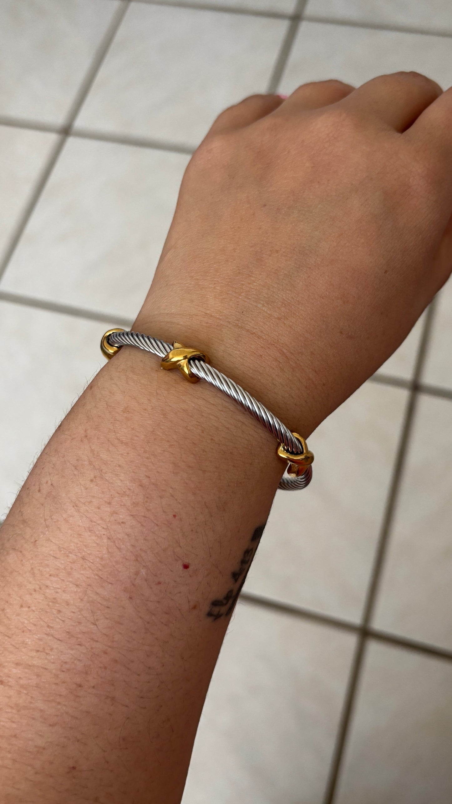 X0 bracelet