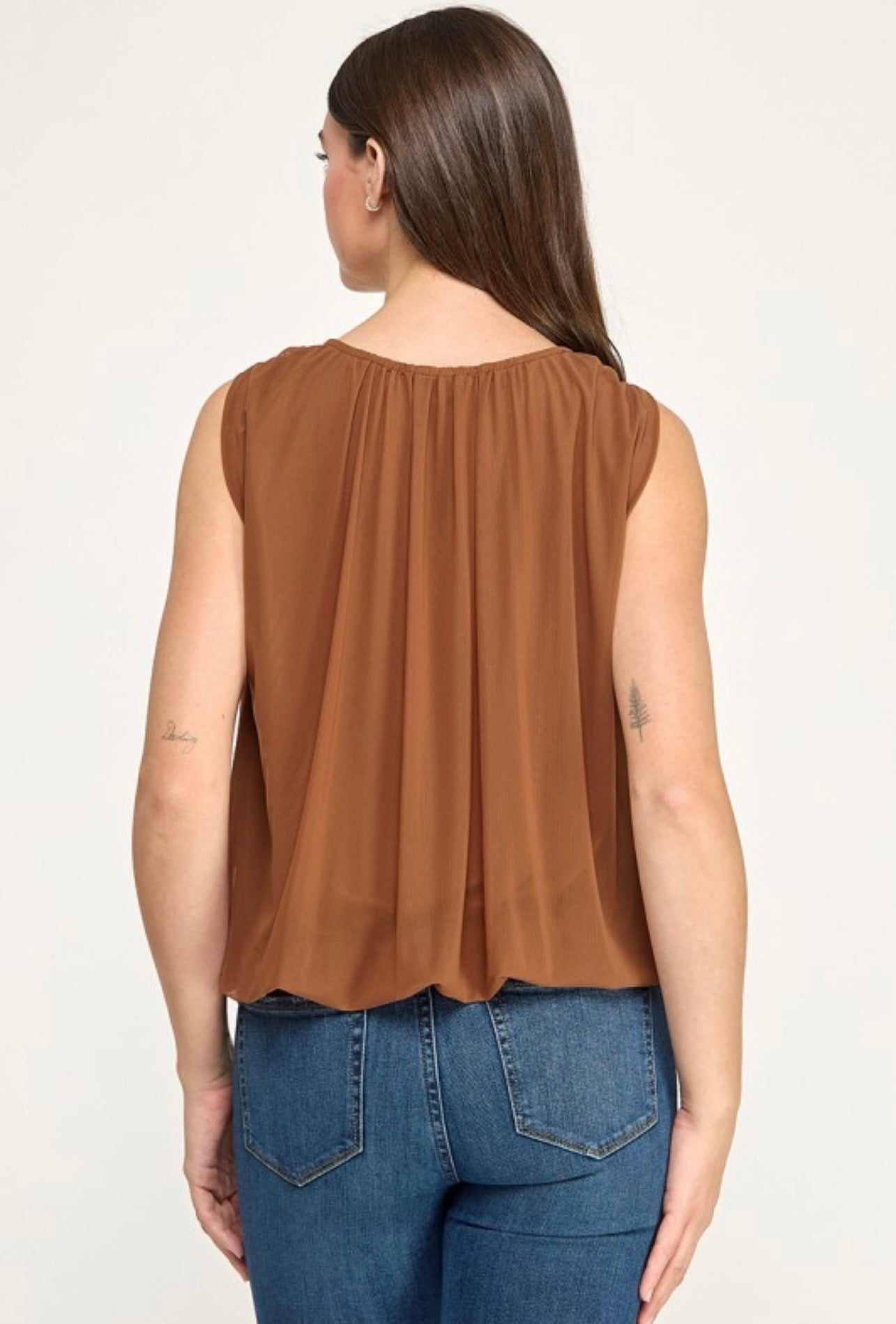 Camel top