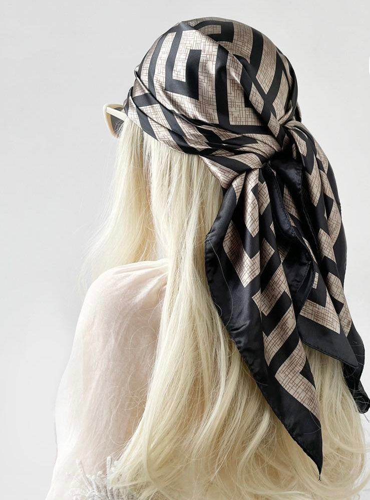 Maze scarf