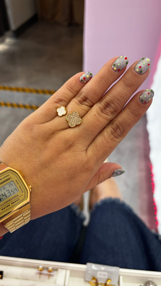 Flower gold ring