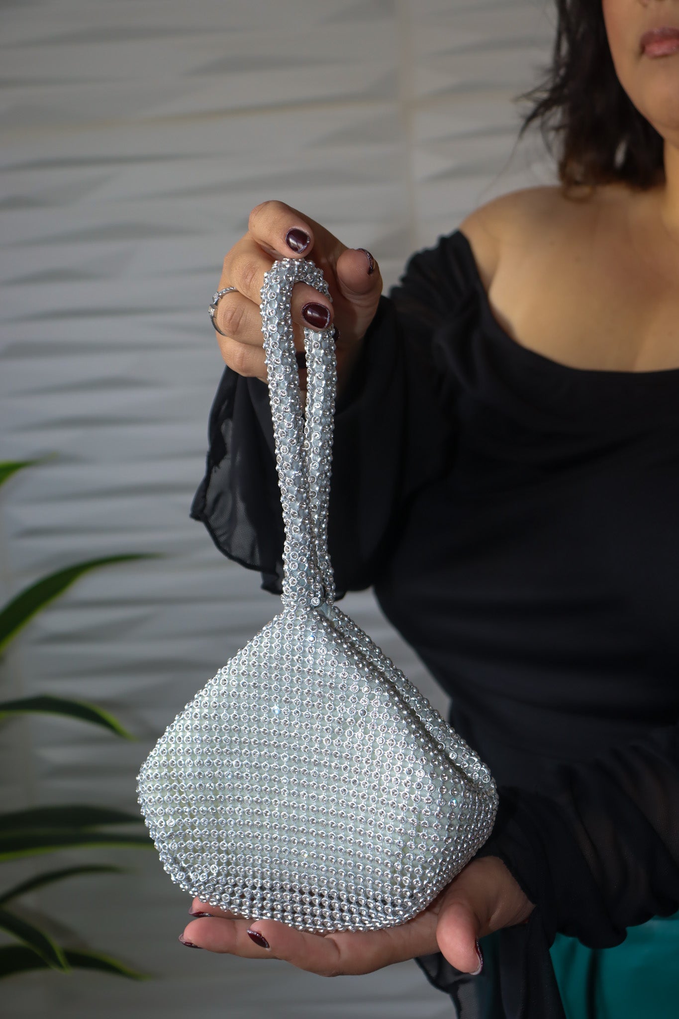 Shine clutch