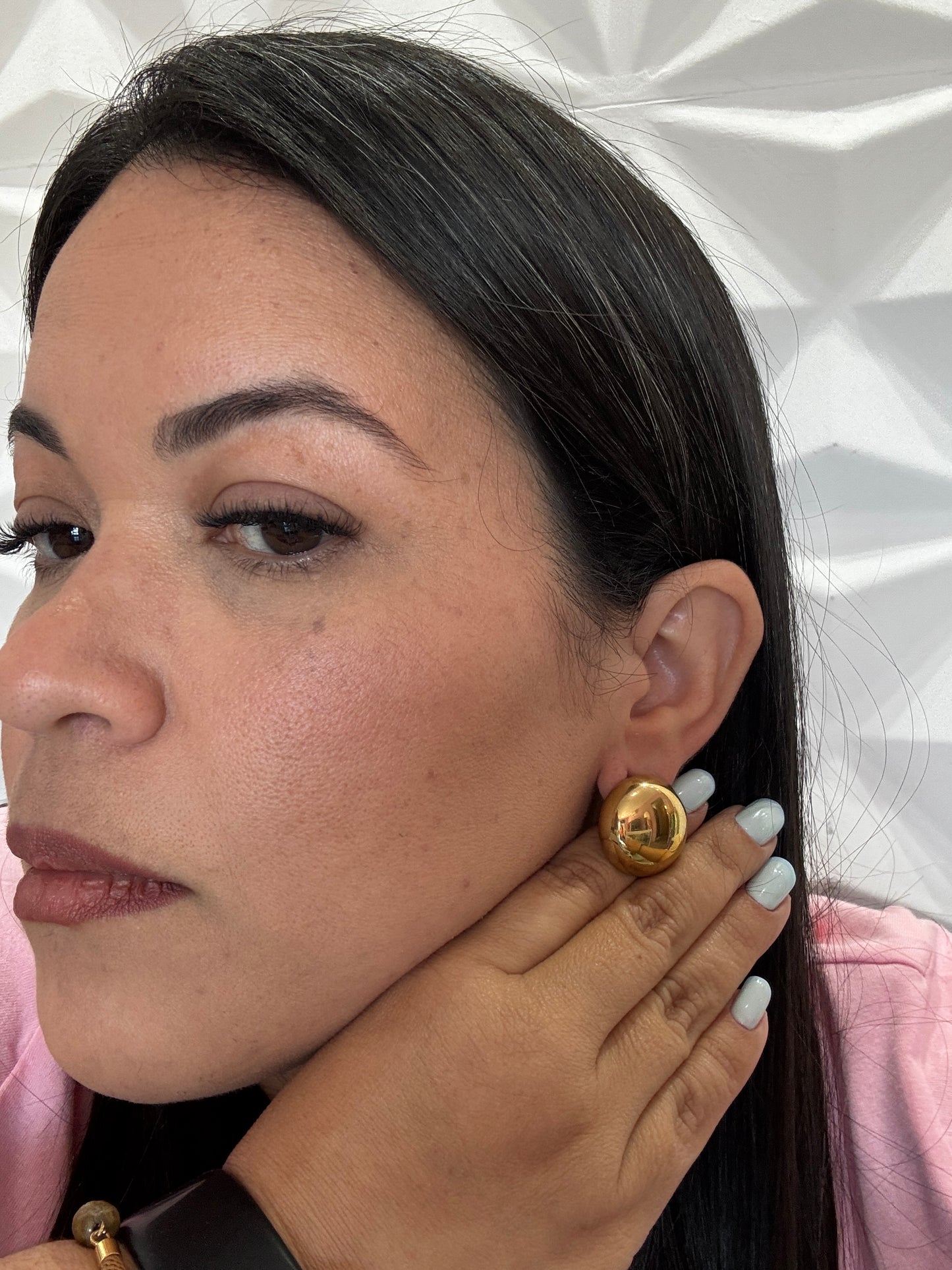 Gold bolt earrings
