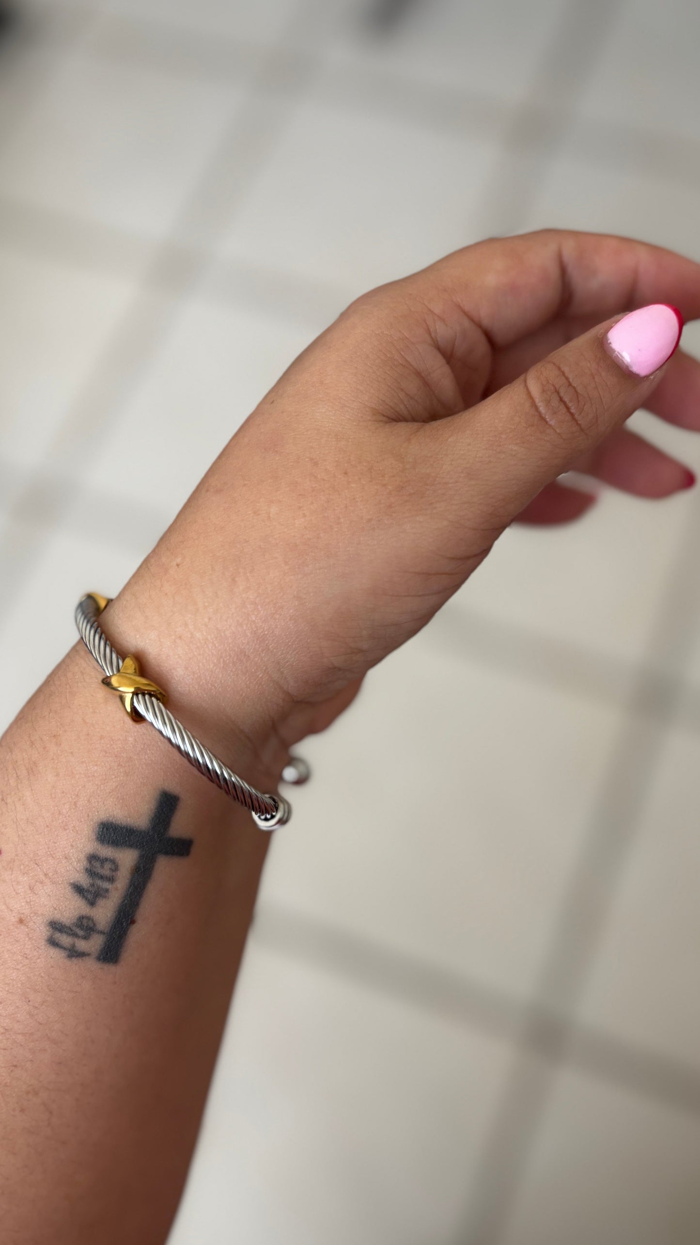 X0 bracelet