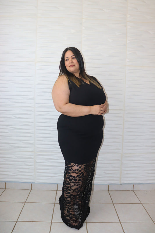 Black lace maxi
