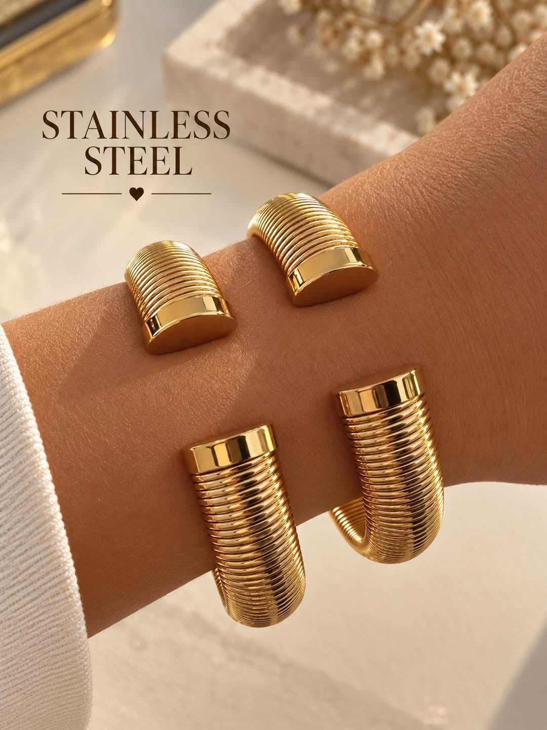 Aura gold bracelet